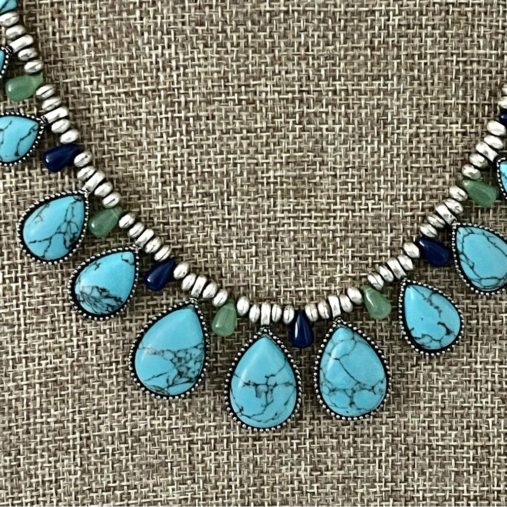 CHAPS Faux Turquoise Necklace 16” with Extender Unbranded Bracelet & Earrings - Picture 4 of 12